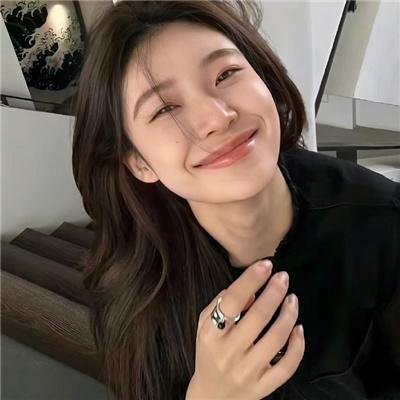 下山后，绝世美女非要拜我为师